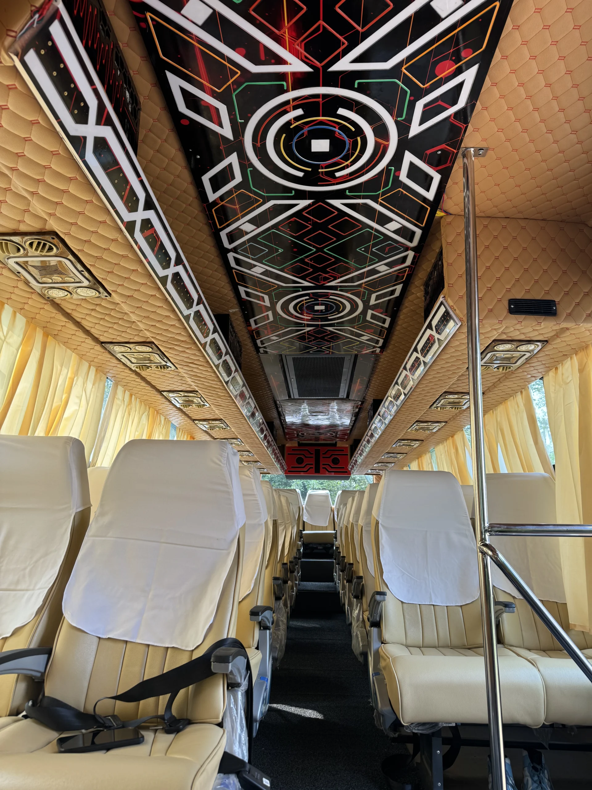 Green Tree Bus