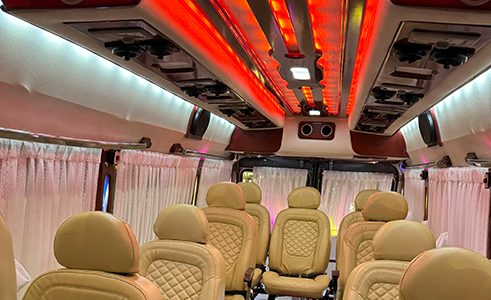 10-seater-traveller -kochi