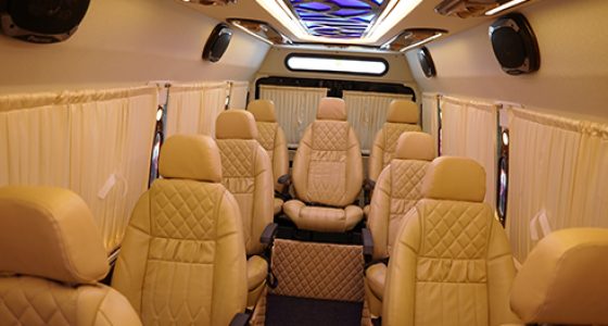 12-seater-traveller