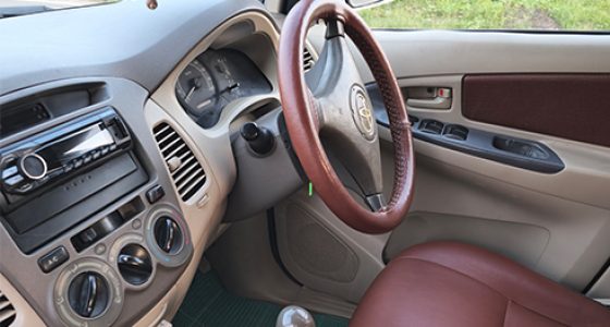 innova 7088 interior 2